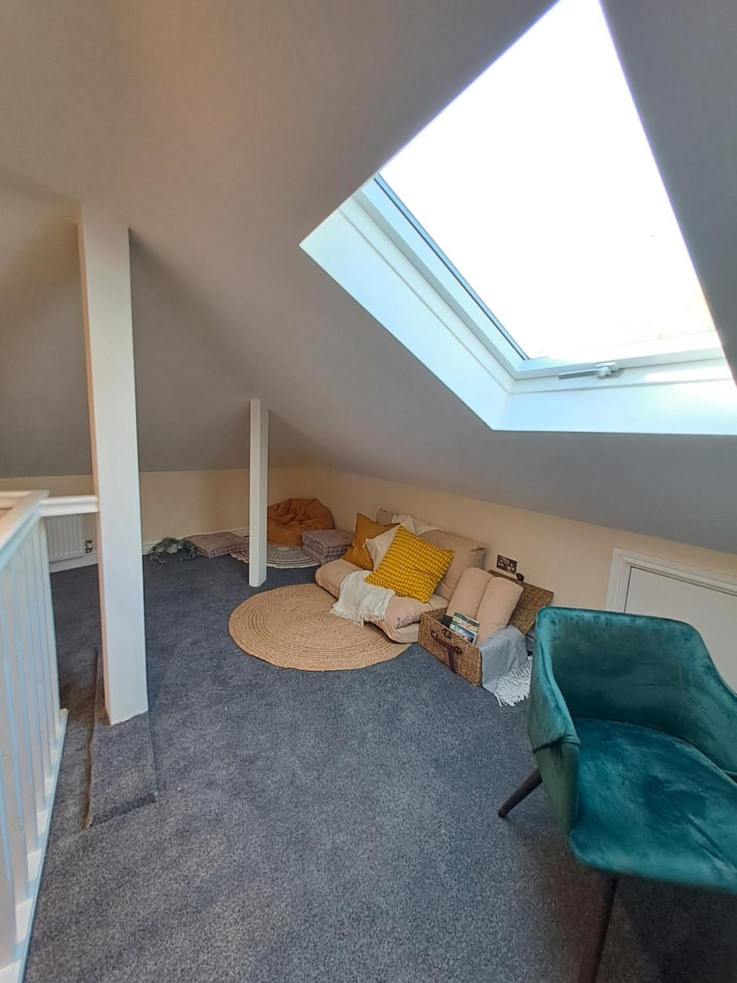 런던 Modern Cosy Corner Flat 3 Bed And Loft Sleep 7 People 아파트 외부 사진